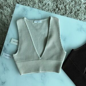 2 Aritzia Babaton V-Neck Sweater Cropped Tops